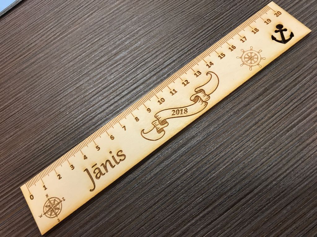Reklāmas aģentūra Lattims koka-lazergriesana